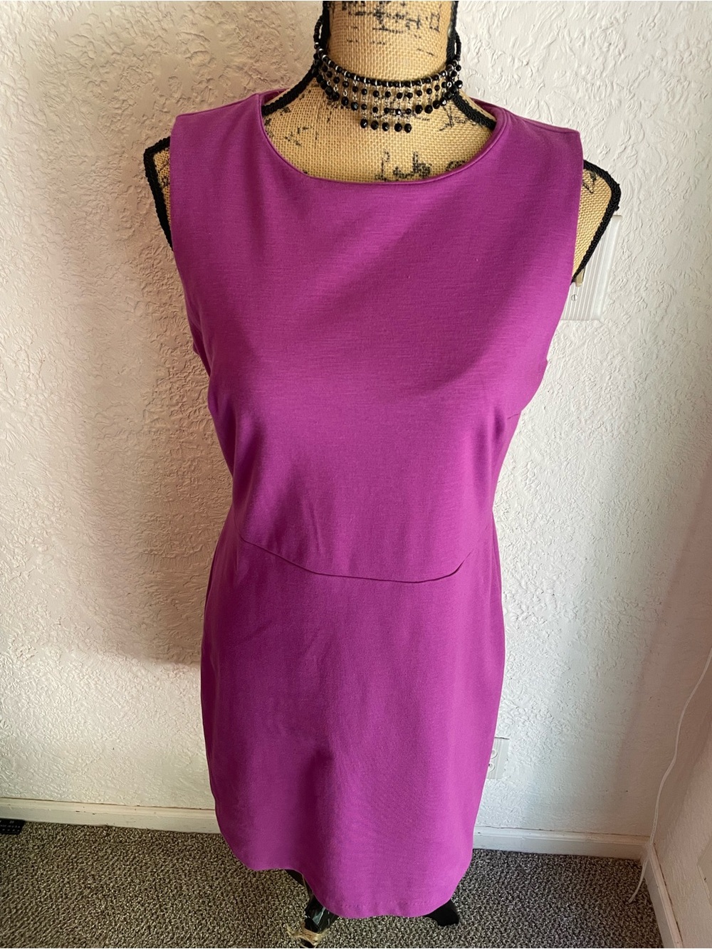 Old Navy Sleeveless Magenta Sheath Dress